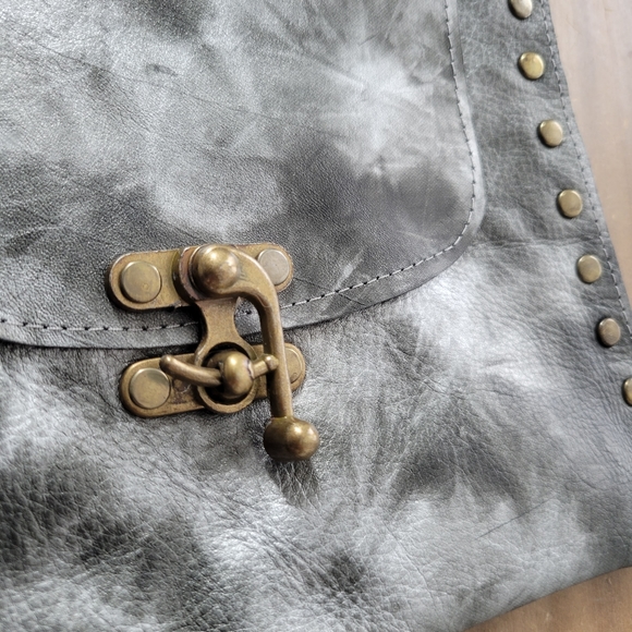 Vintage leather distressed look bag - Picture 2 of 10